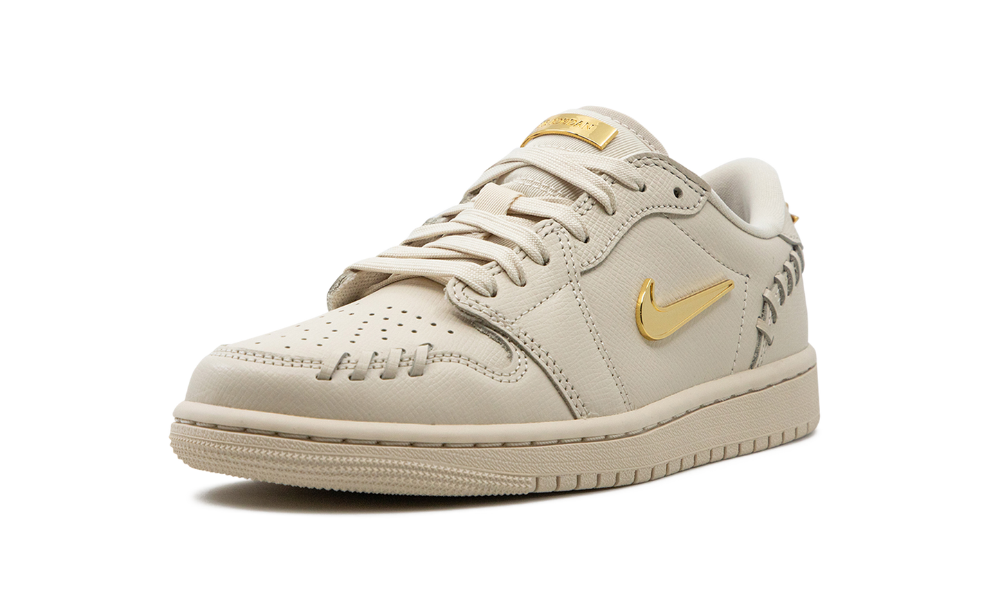 Air Jordan 1 Low WMNS Method of Make - Legend Light Brown FN5032 200