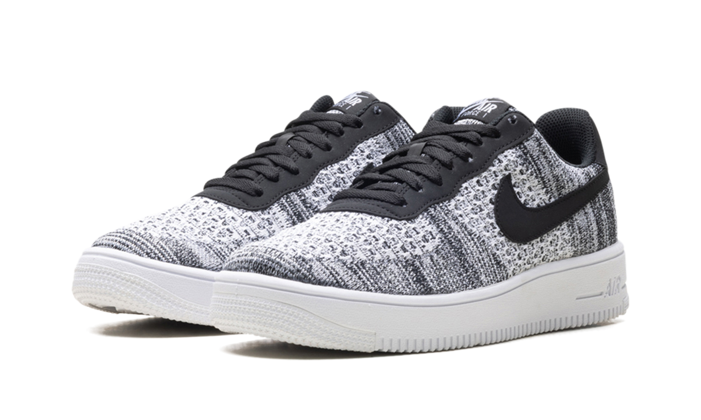 Nike Air Force 1 Flyknit Low 2.0 "Oreo" AV3042 001