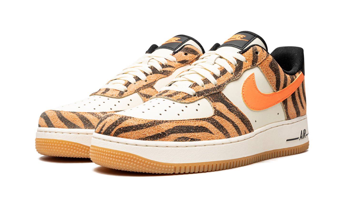 Nike Air Force 1 '07 PRM "Daktari Stripes" DJ6192 100