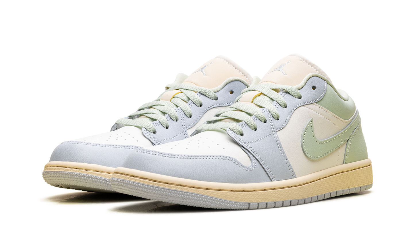 Air Jordan 1 Low WMNS Sail Jade Aura DC0774 108