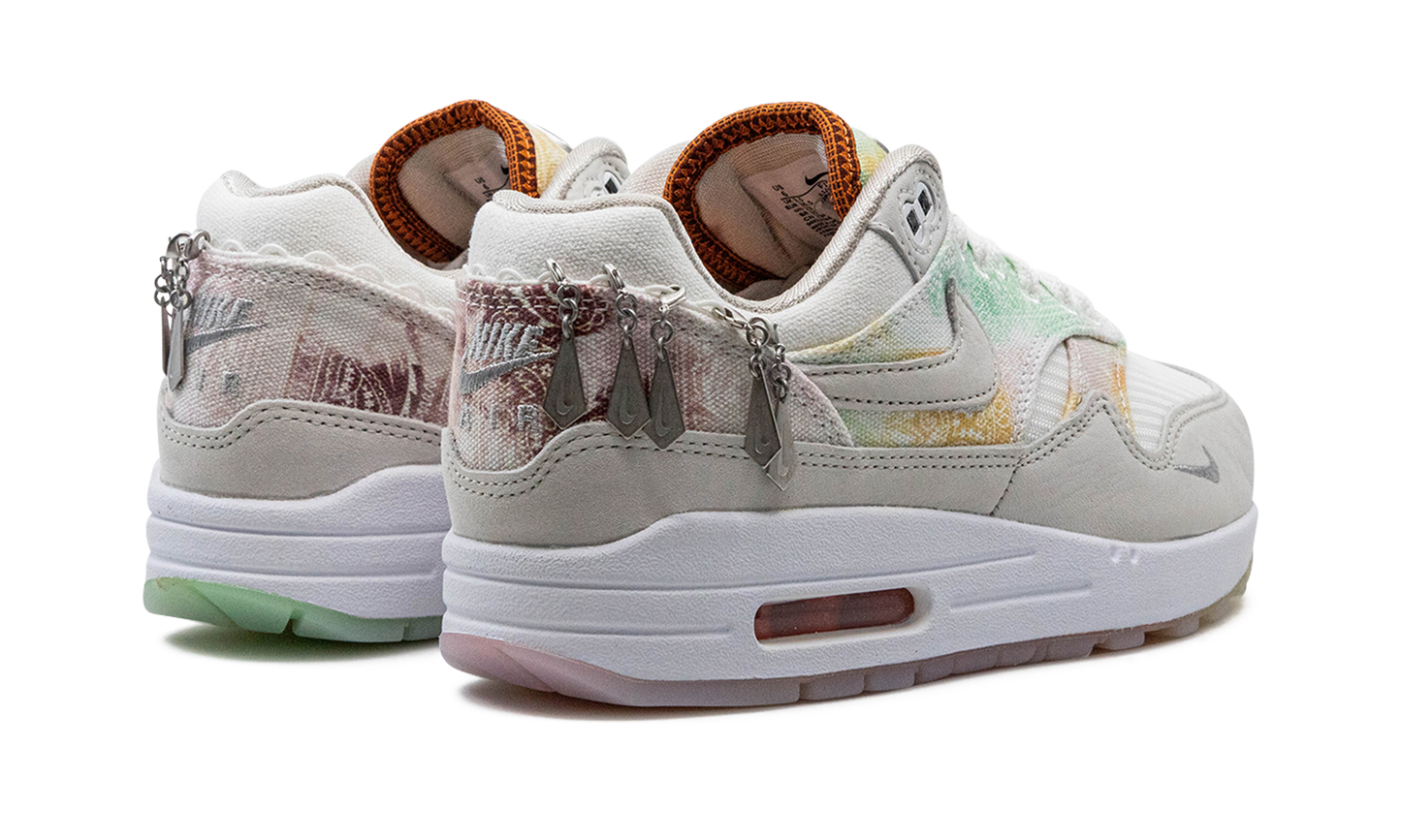 Nike NIKE AIR MAX 1 '87 WMNS "White Phantom Mint Foam"