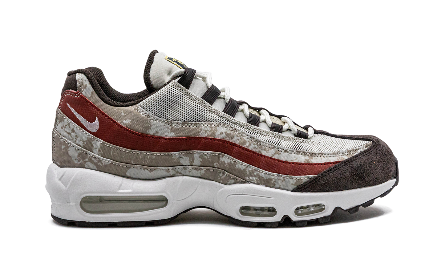 Nike Air Max 95 "Social FC" DQ9016 001