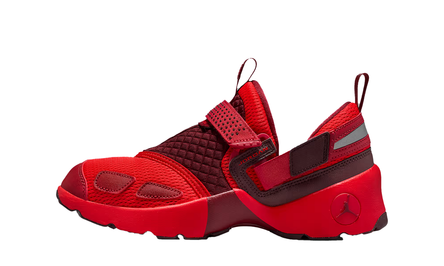 Jordan Trunner LX WMNS Chile Red HQ2164 601