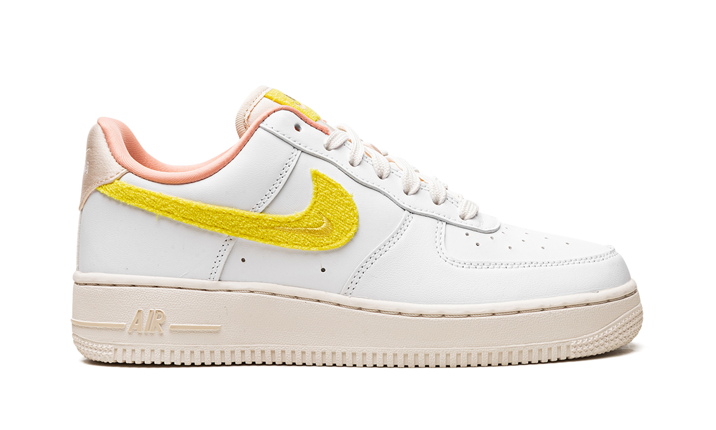 Nike AIR FORCE 1 '07 LX WMNS DV2183 100