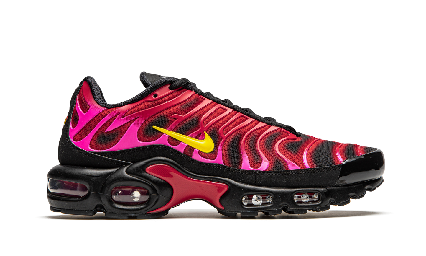 Nike Air Max Plus TN "Supreme - Black / Red" DA1472 600