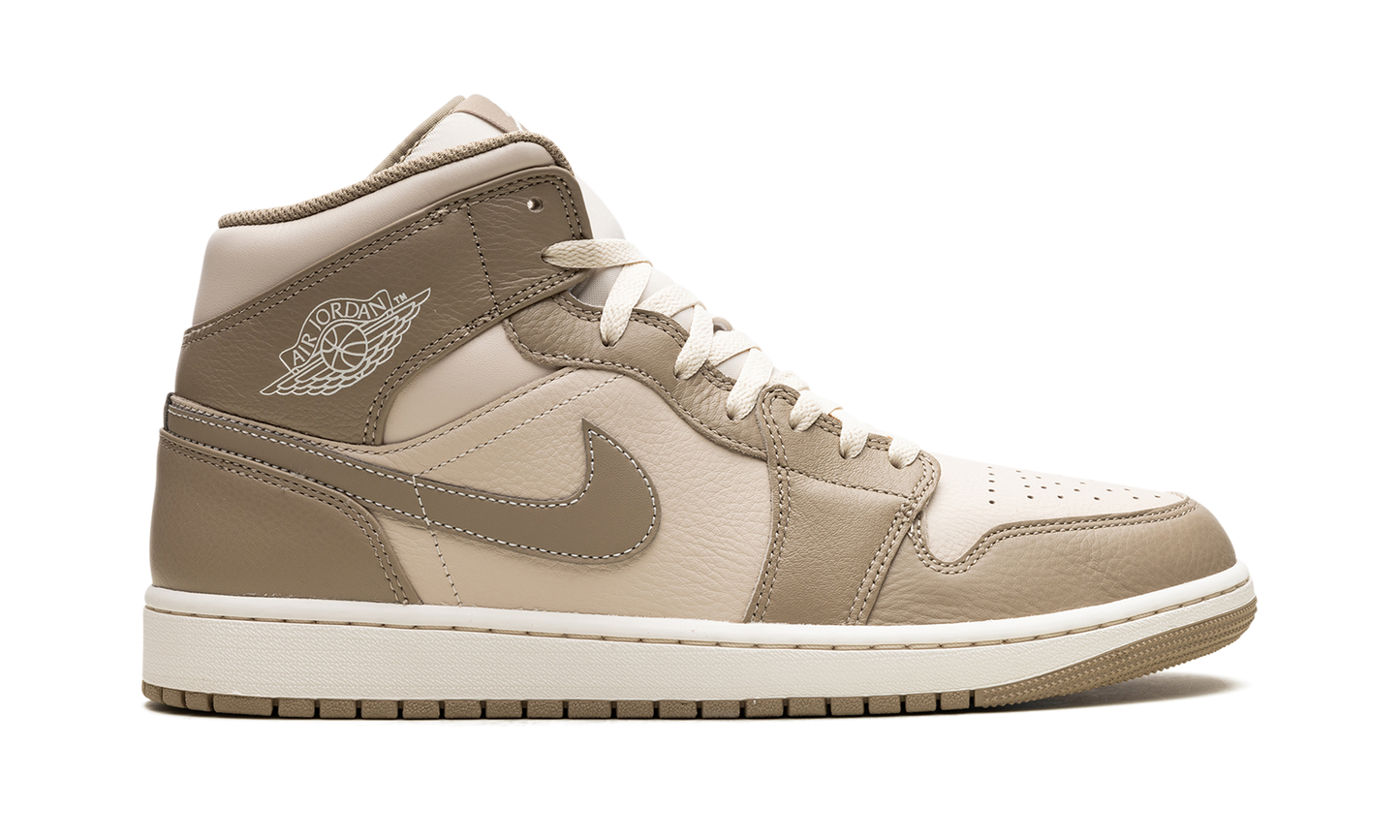 Air Jordan 1 Mid LEGEND LIGHT BROWN HF4830 203