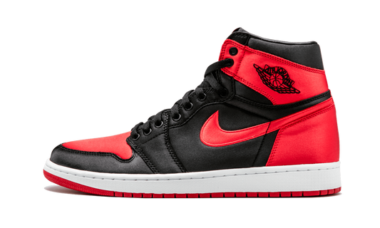 Air Jordan 1 Retro High OG SE Satin Banned 917359 001