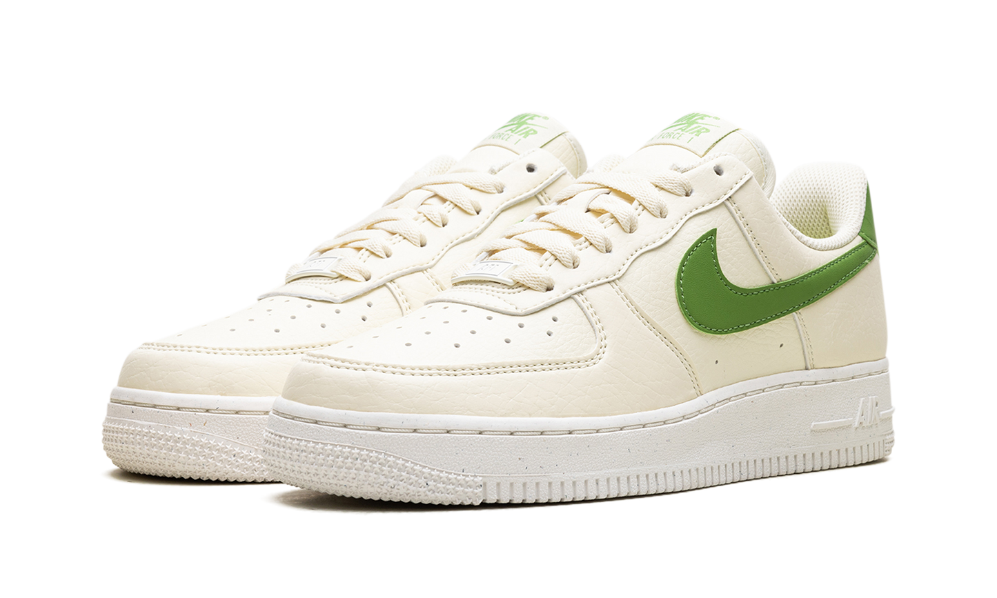 Nike NIKE AIR FORCE 1 '07 LO WMNS COCONUT MILK DV3808 102
