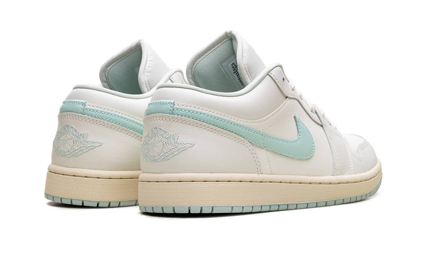 Jordan 1 Low WMNS Sail Igloo DC0774 134