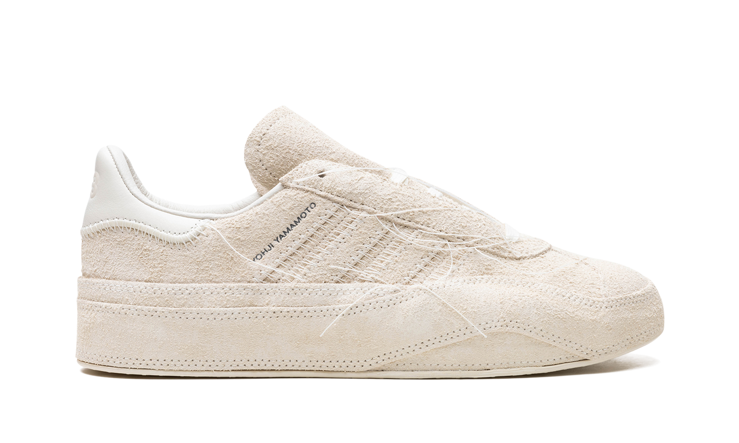 Adidas Gazelle "OFF WHITE/OFF WHITE/OFF WHITE" FZ6404