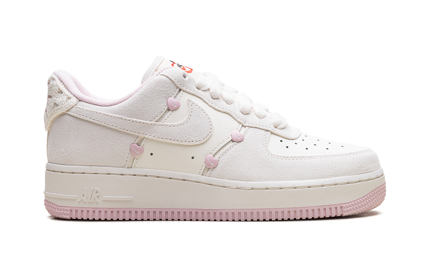 Nike Air Force 1 Low WMNS Valentine's Day HV5992 111