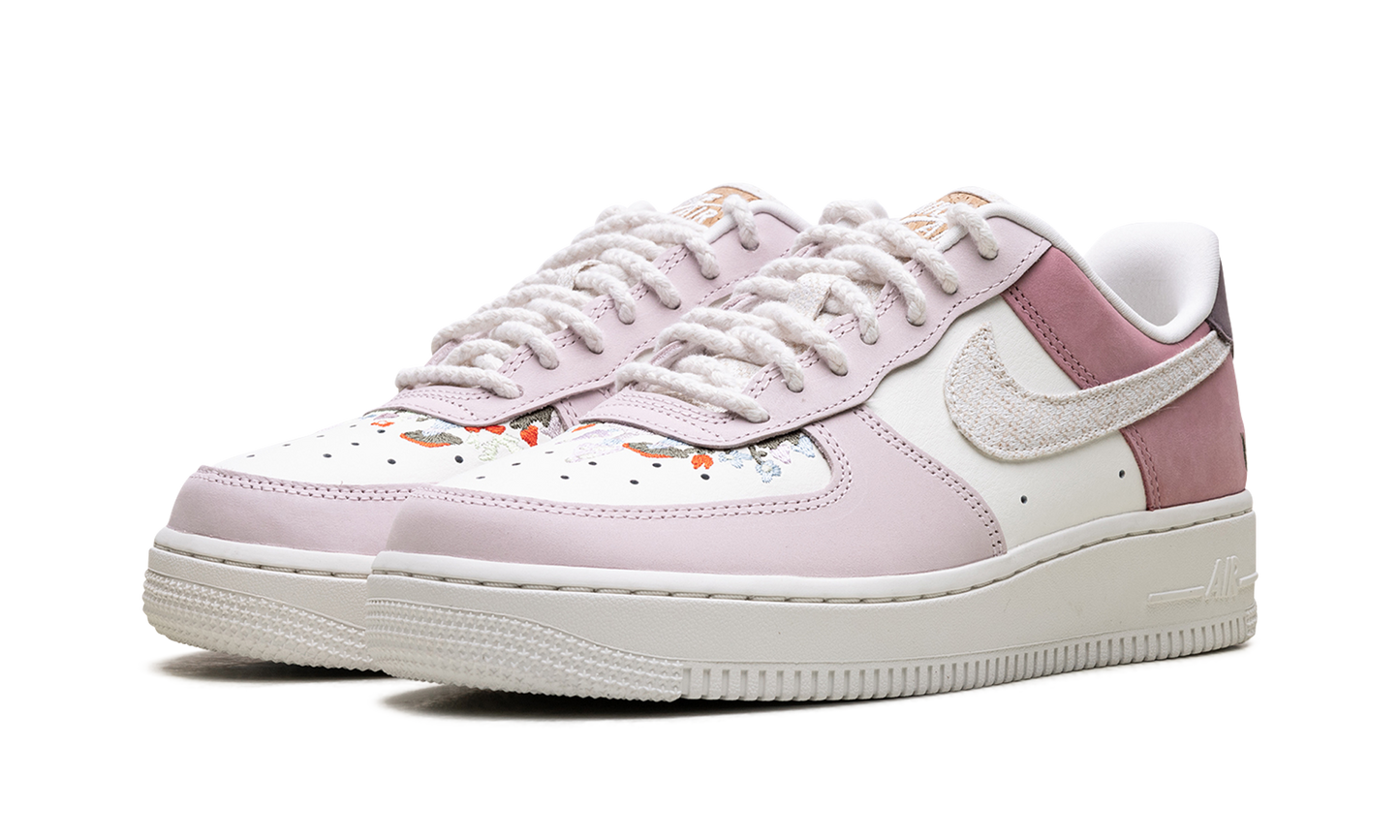 Nike Air Force 1 Low WMNS Mushroom IB8874 111
