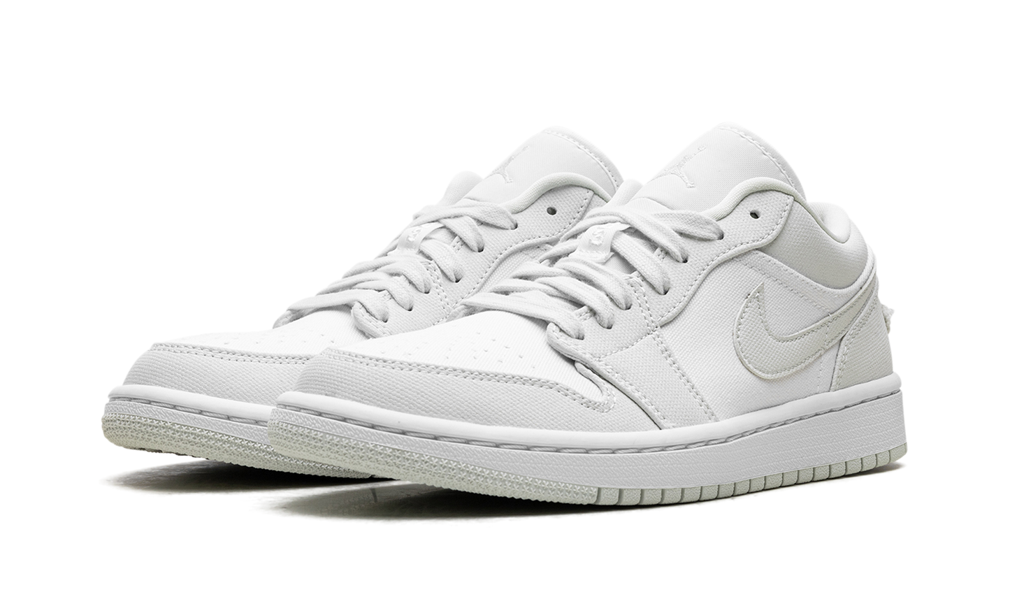 Jordan 1 Low WMNS Spruce Aura CW1381 003