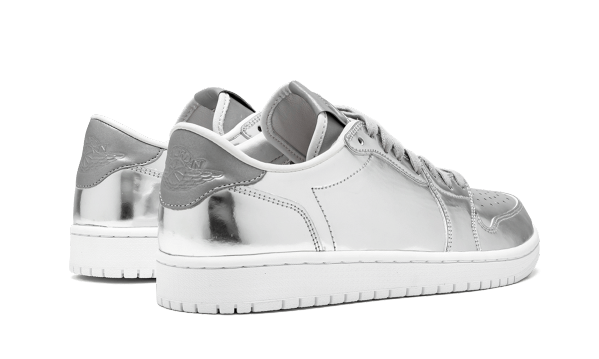 Air Jordan 1 Low Pinnacle Metallic Silver 852549 003