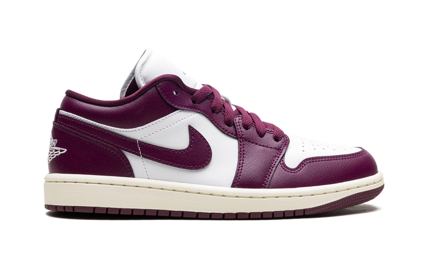 Jordan 1 Low WMNS Bordeaux DC0774 161