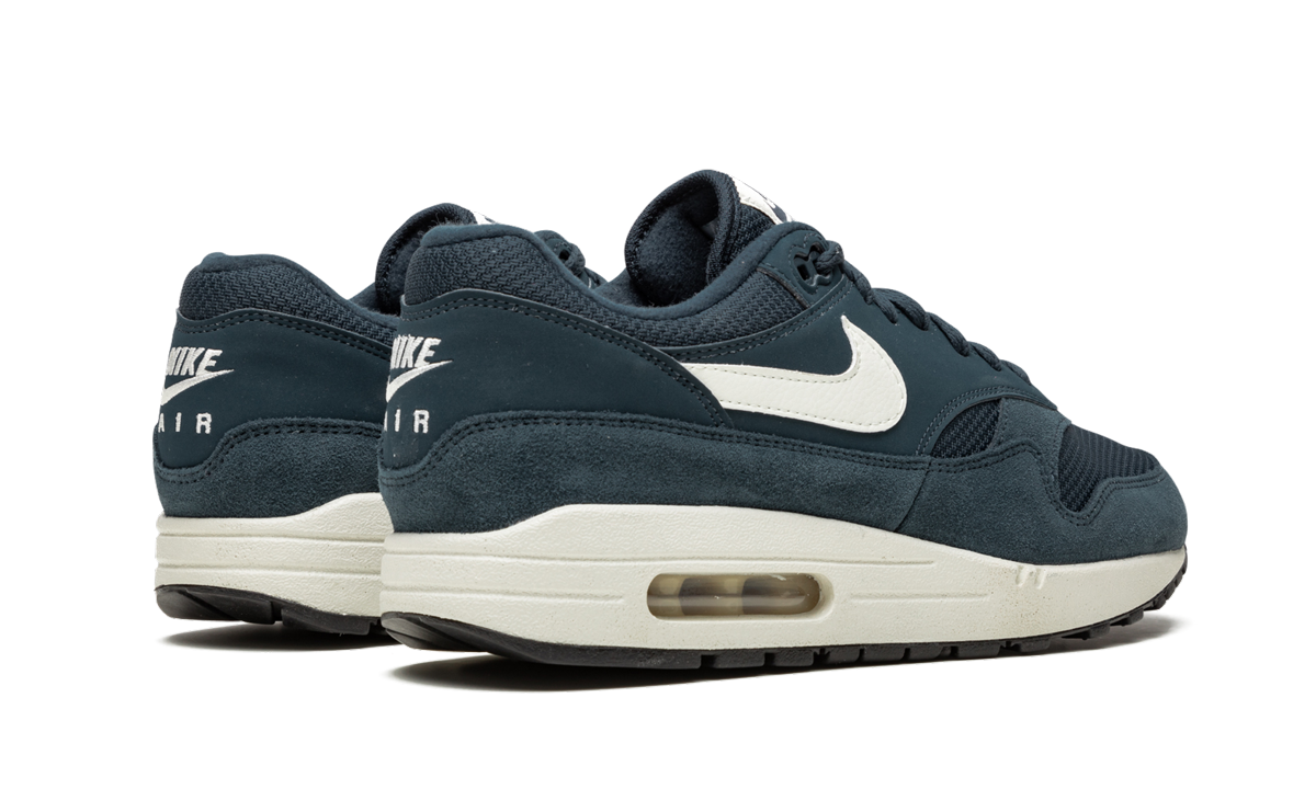 Nike Air Max 1 "Armory Navy" AH8145 401