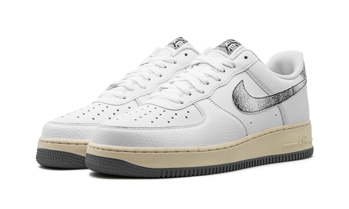 Nike Air Force 1 Low "Classics" DV7183 100