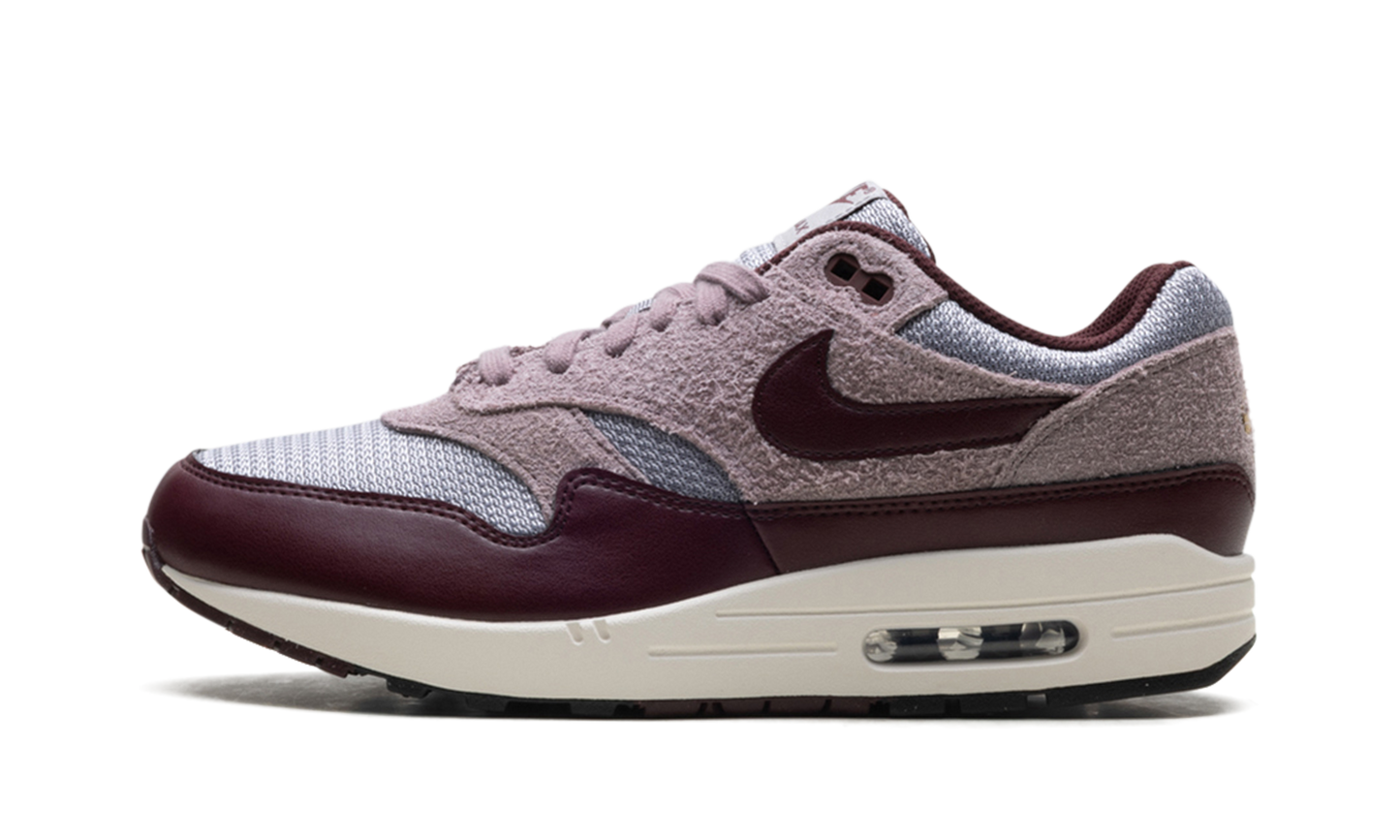 Nike Air Max 1 ESS PRM "CEMENT GREY/BURGUNDY CRUSH" FQ7327 001