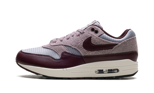 Nike Air Max 1 ESS PRM "CEMENT GREY/BURGUNDY CRUSH" FQ7327 001
