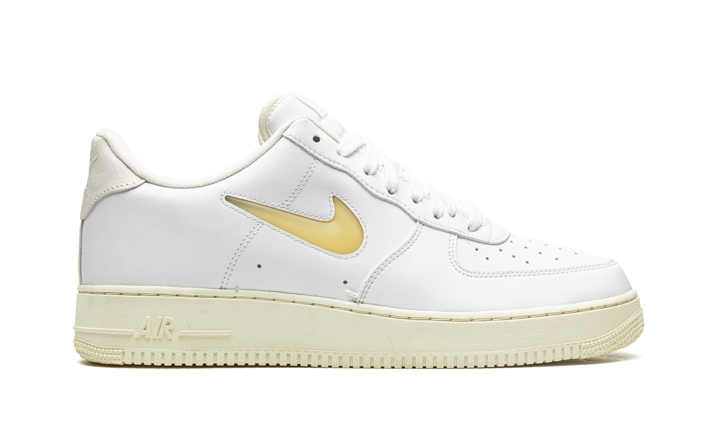 Nike Air Force 1 Low Jewel "White/Pale Vanilla" DC8894 100