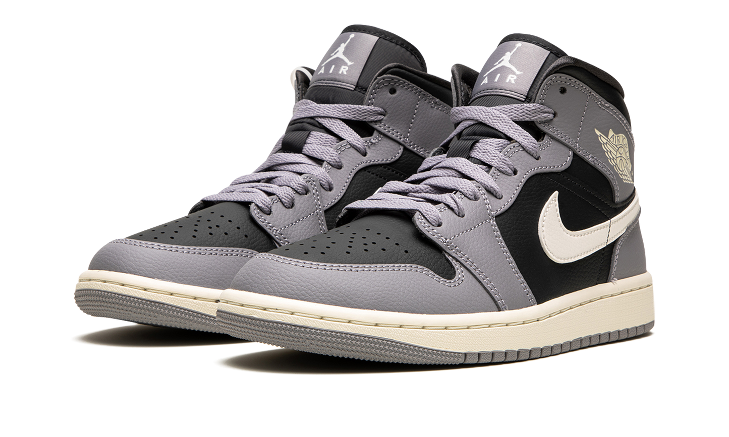 AIR JORDAN 1 MID WMNS CEMENT GREY BQ6472 022