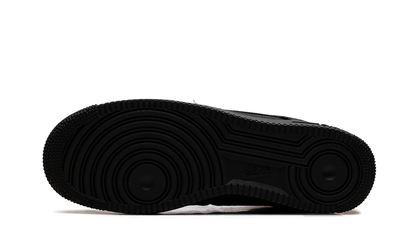 Nike Nike Air Force 1 "Valentine's Day - Triple Black (2026)" IB6836 001