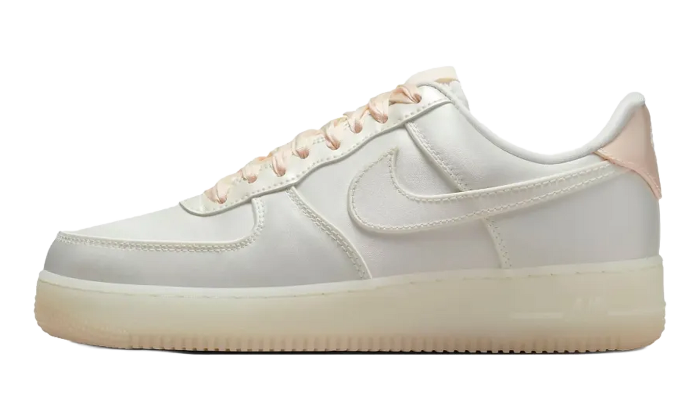 Nike Air Force 1 LV8 WMNS Sail Barely Orange HQ3762 133