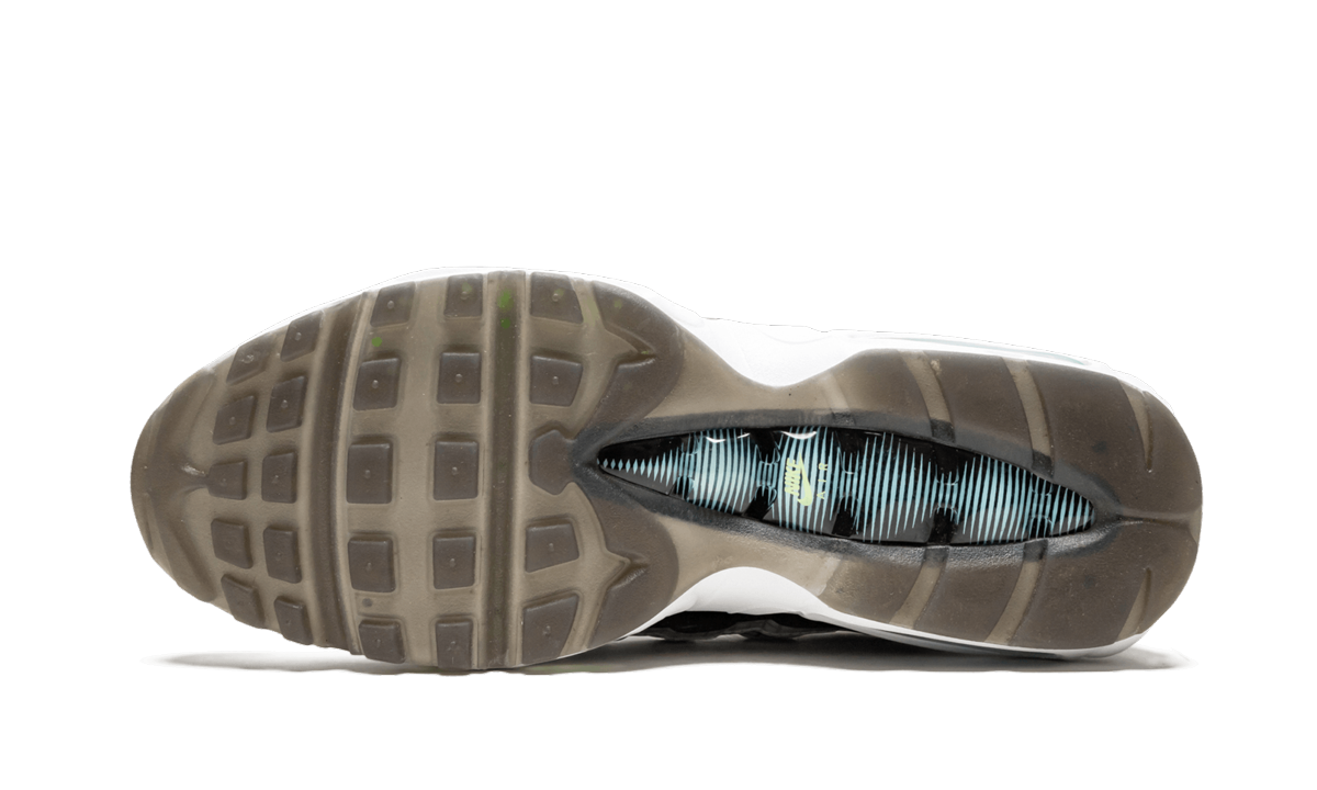 Nike Air Max 95 Lv8 AO2450 100
