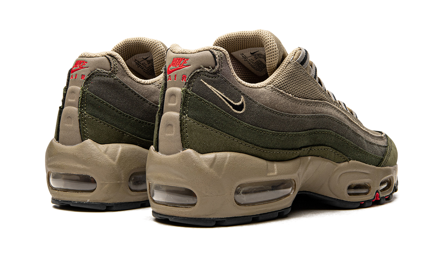 Nike Air Max 95 SE "Rough Green" DQ8570 200