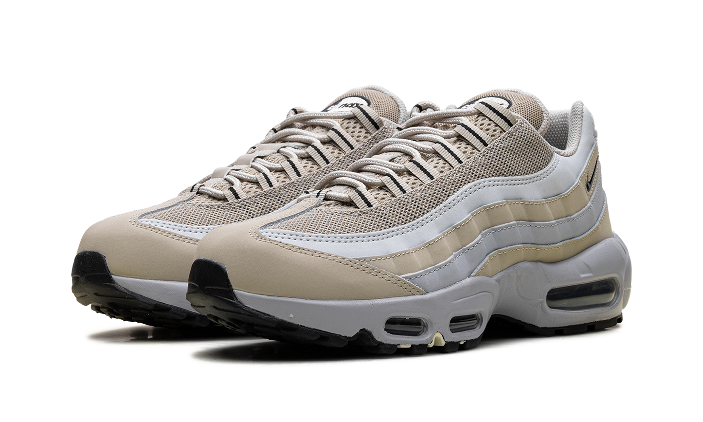Nike Air Max 95 "Desert Khaki" HV6062 200