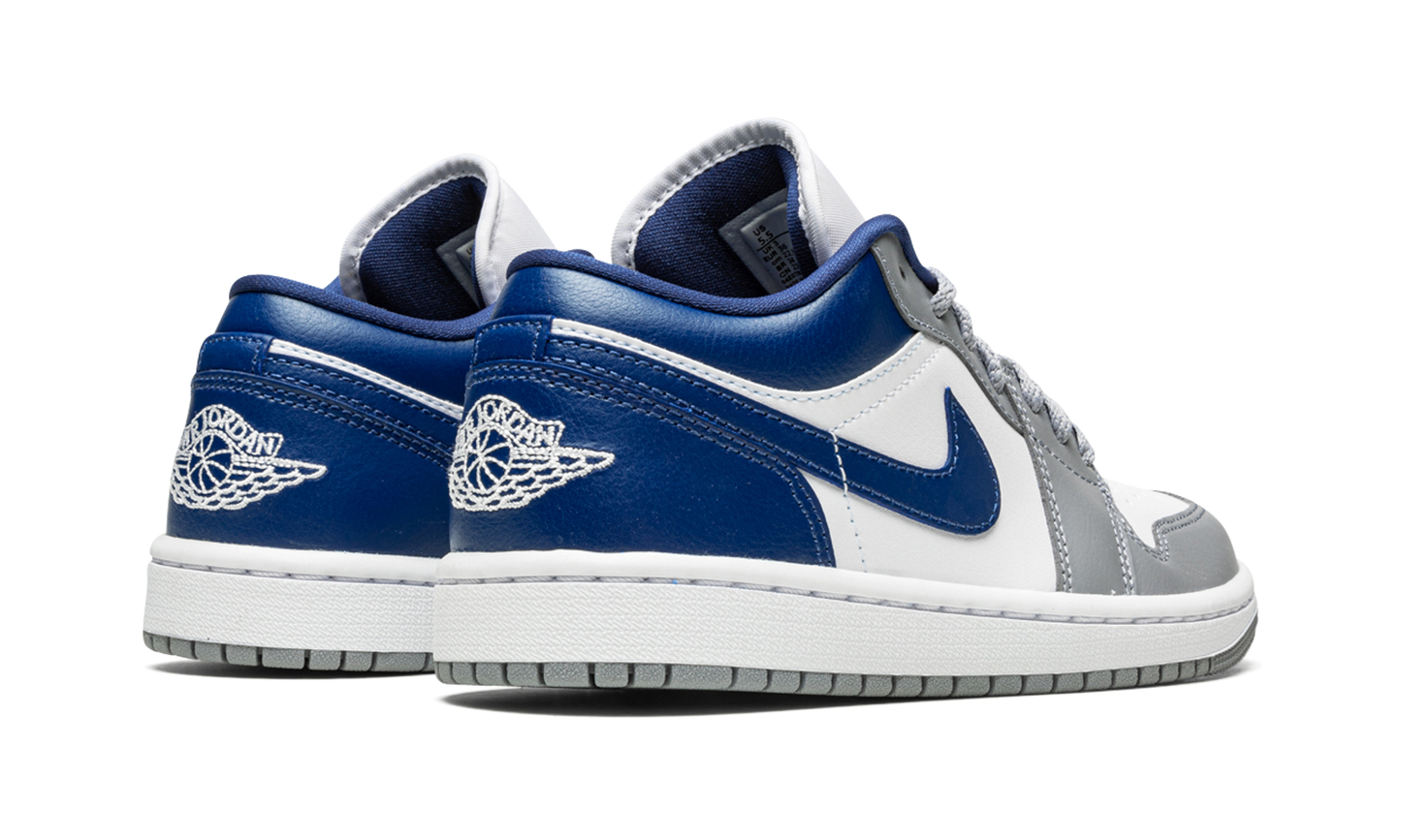 Air Jordan 1 Low WMNS Stealth / French Blue DC0774 042