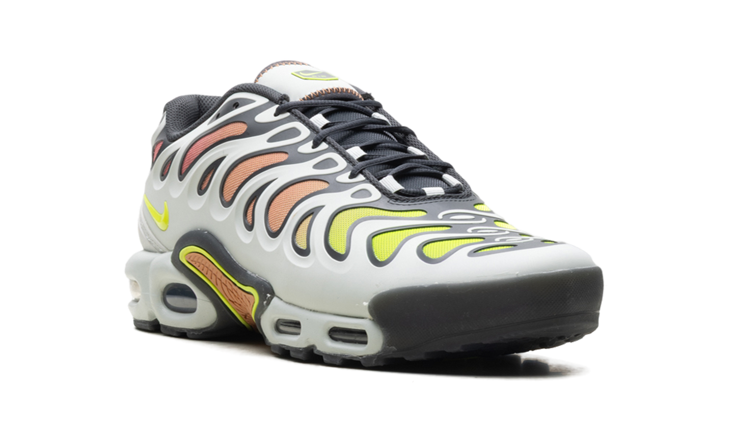 Nike Air Max Plus Drift "Light Silver / Volt" FD4290 009