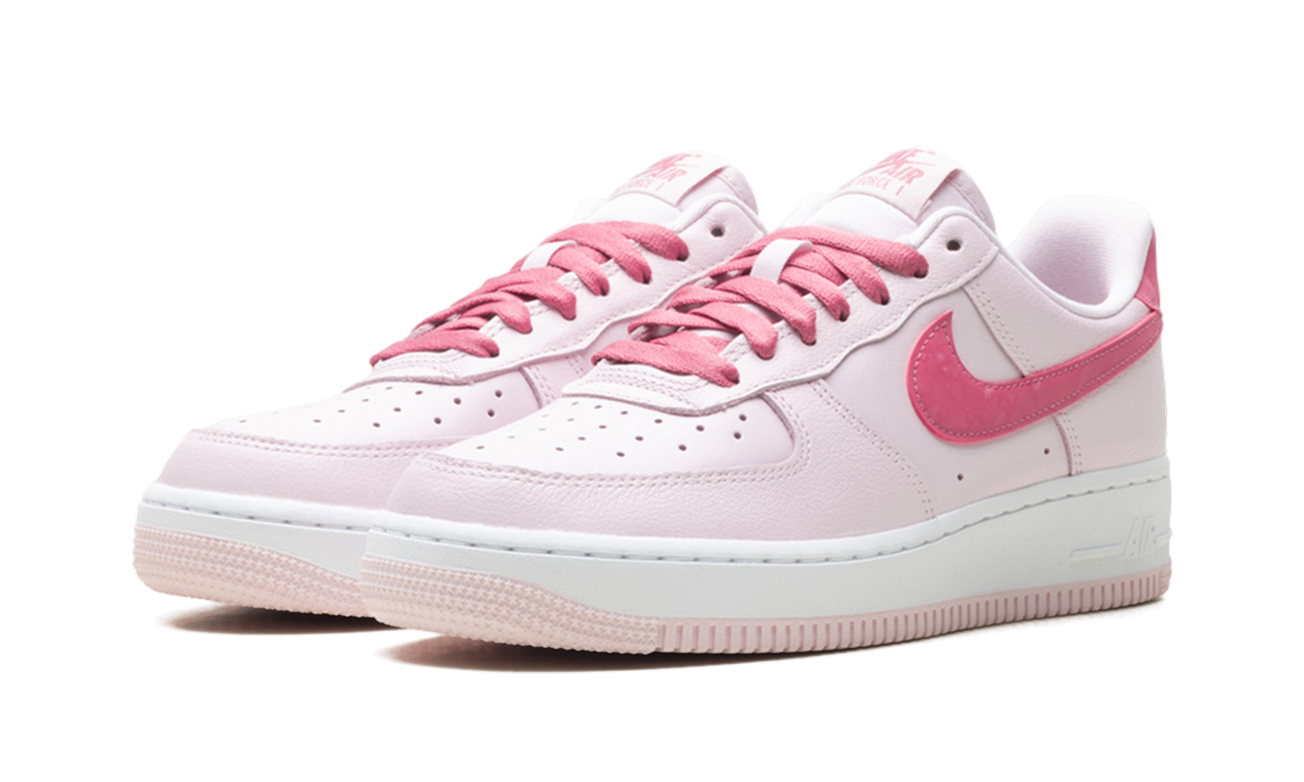 Nike Air Force 1 Low WMNS Valentine's Day (2026) IO8755 600