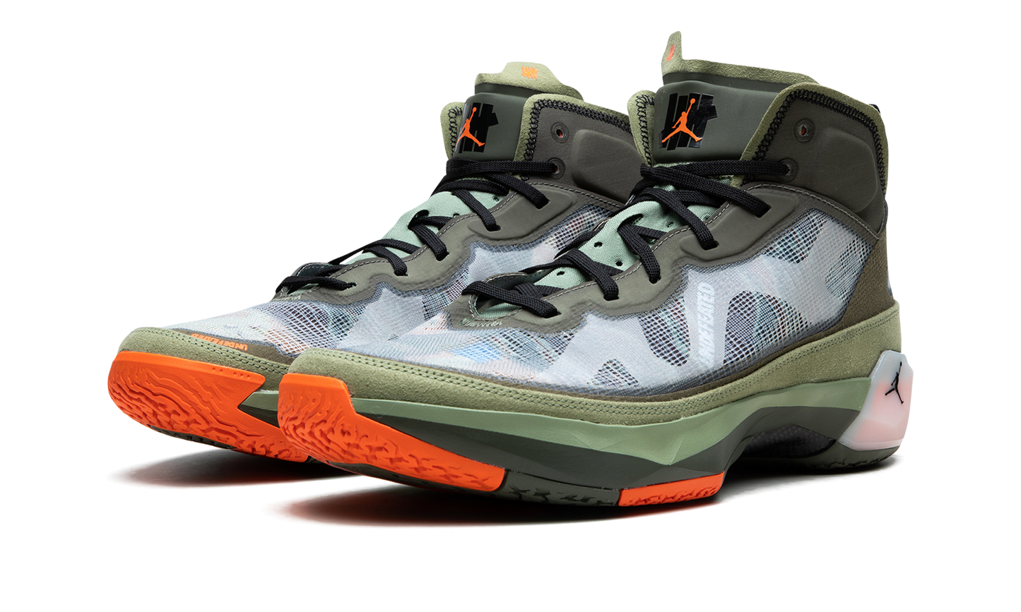 Air Jordan 37 UNDEFEATED - Flight Jacket DV6255 300
