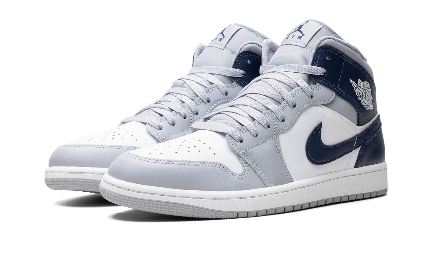 Air Jordan 1 Mid Wolf Grey Midnight Navy DQ8426 104
