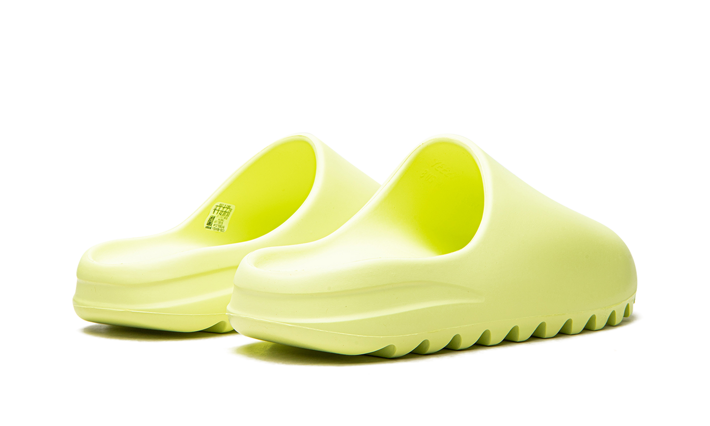 Yeezy Slide "Glow" GX6138