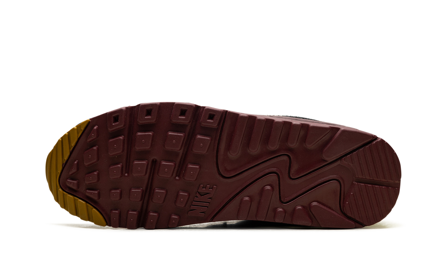 Nike AIR MAX 90 PRM "Coconut Milk / Green / Bronze" HQ3609 113