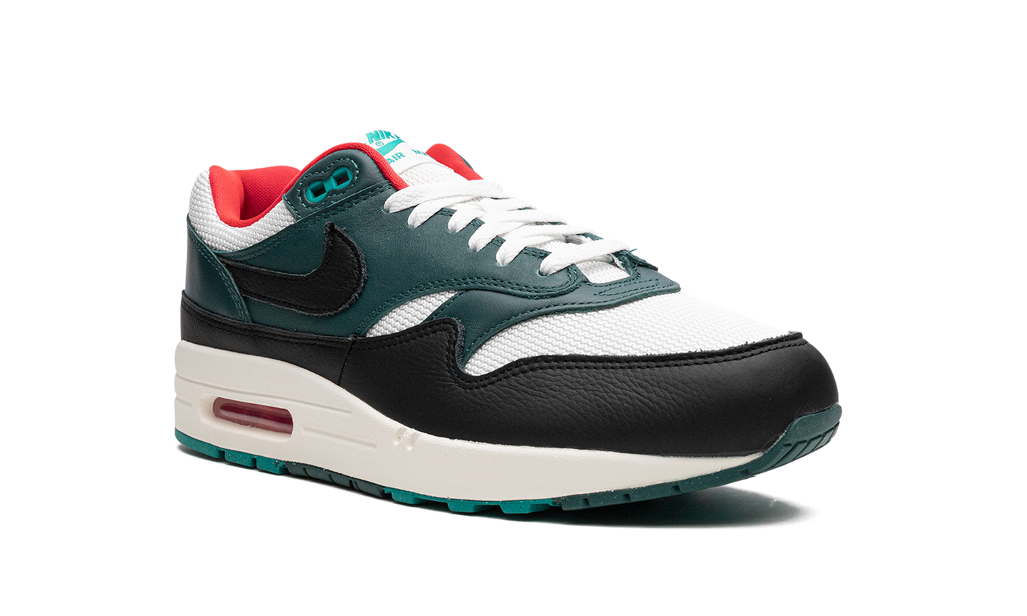 Nike Air Max 1 "LeBron James x Liverpool" FB8914 100
