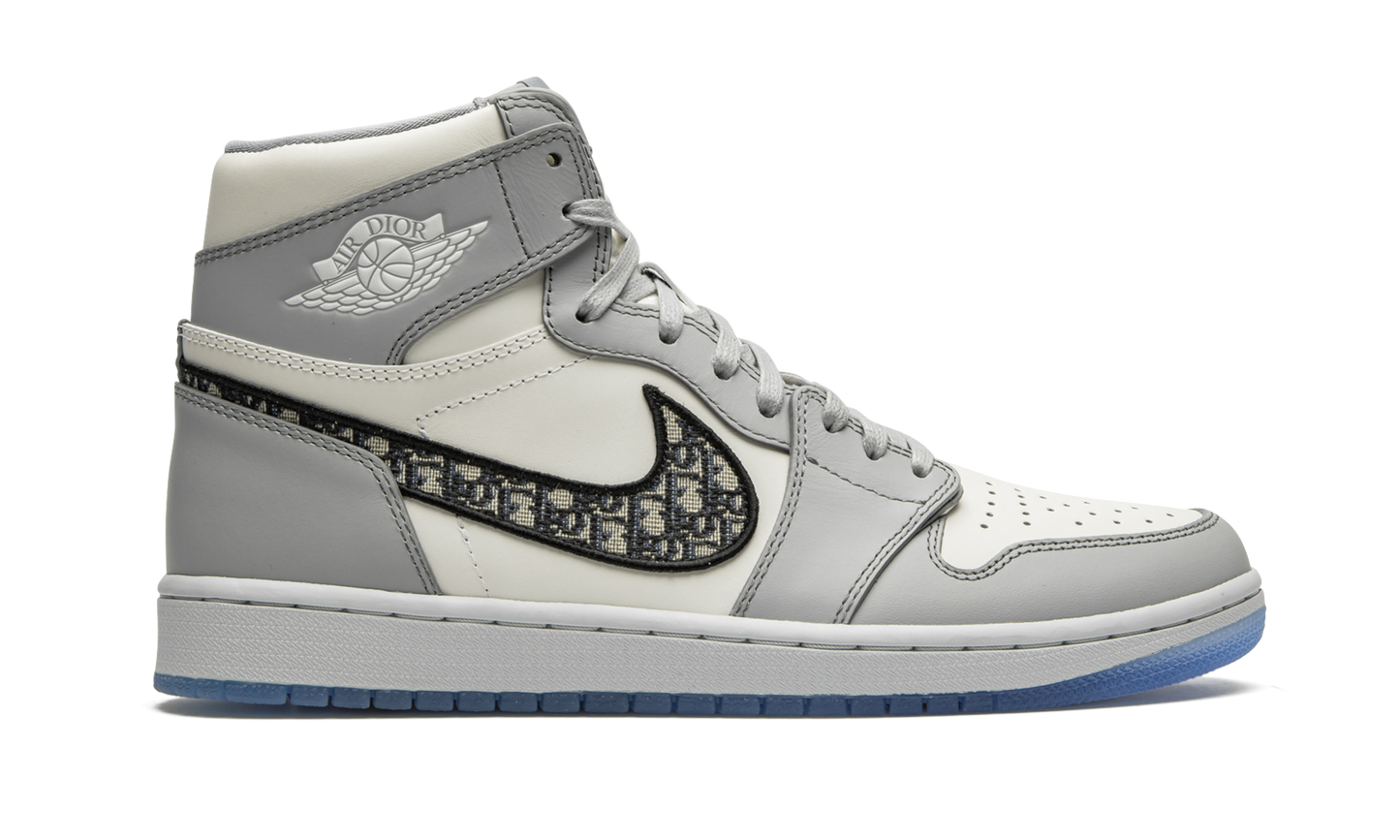 Air Jordan 1 Retro High Dior CN8607 002