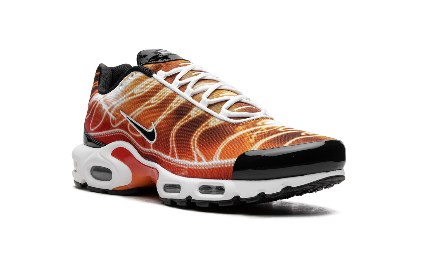 Nike Air Max Plus "Light Photography - Sport Red" DZ3531 600
