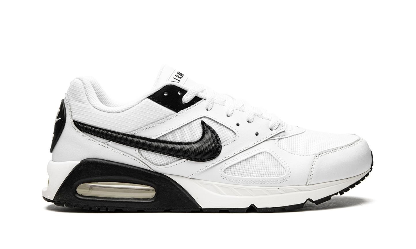 Nike Air Max IVO 580518 106