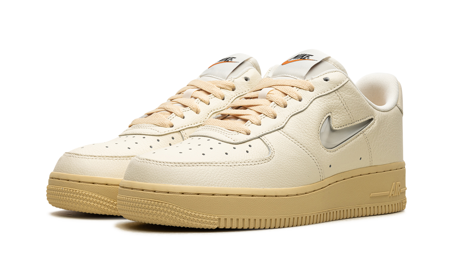 Nike AIR FORCE 1 JEEL MNS WMNS Coconut Milk DO9456 100