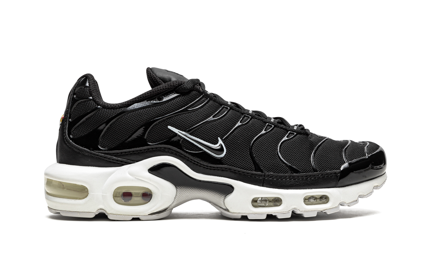 Nike AIR MAX PLUS MNS WMNS "Black / White" DM2362 001