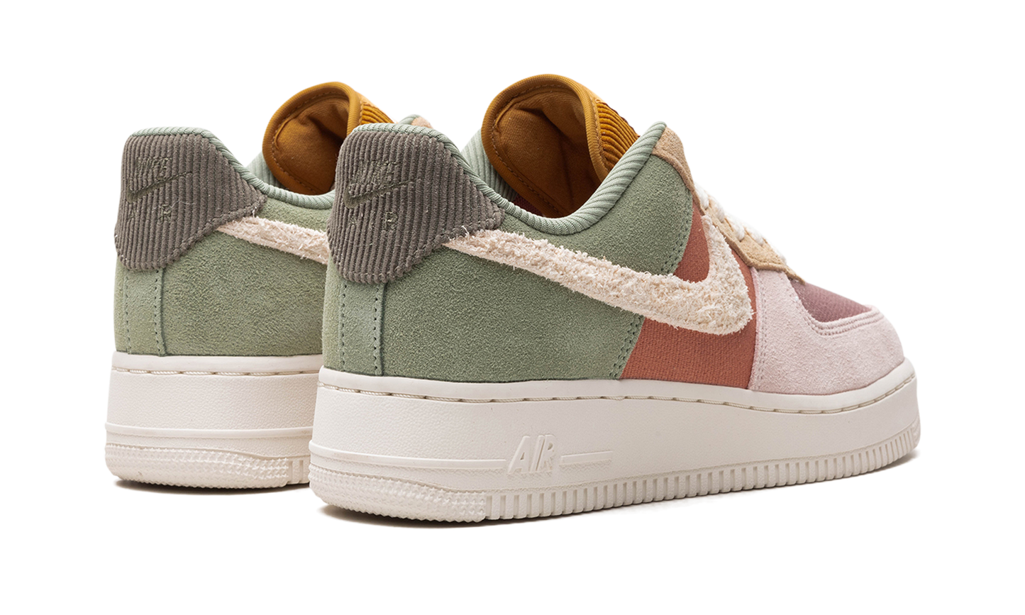 Nike AIR FORCE 1 WMNS Oil Green FZ3782 386