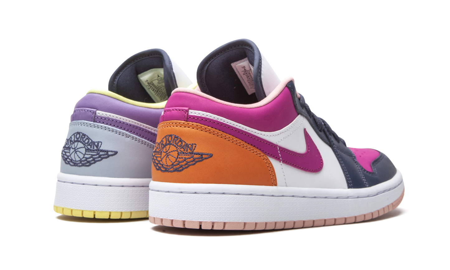 AIR JORDAN 1 LO SE WMNS Mismatched Purple / Magenta DJ4342 400