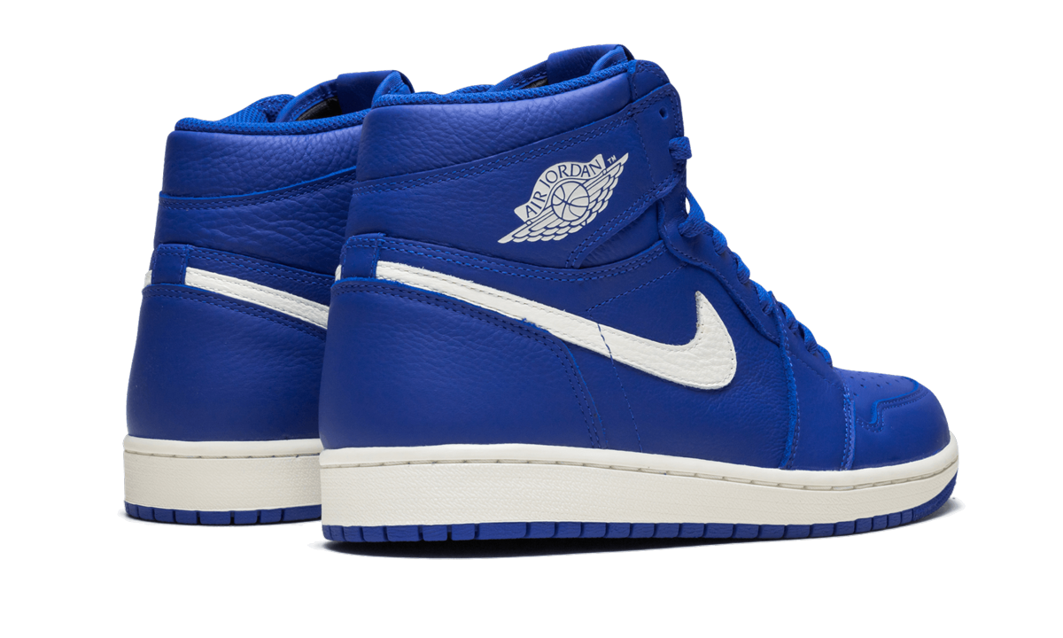 Air Jordan 1 Retro High OG Hyper Royal 555088 401