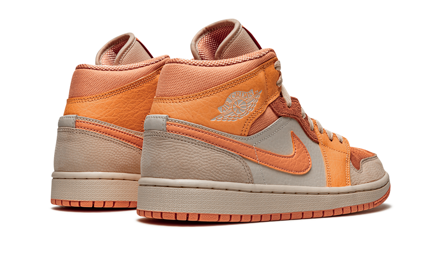 AIR JORDAN 1 MID WMNS Apricot DH4270 800