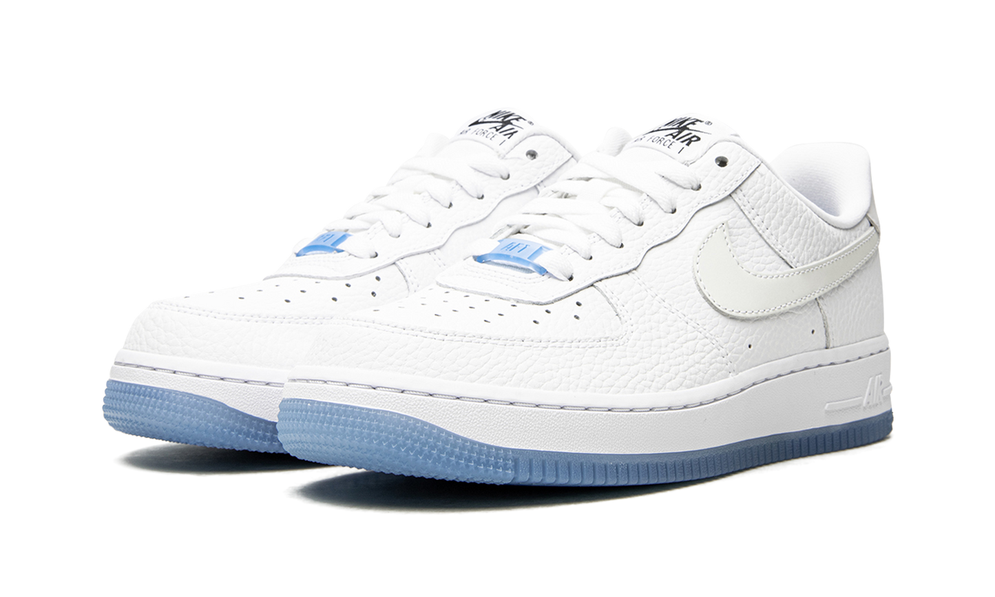 Nike AIR FORCE 1 LO WMNS UV Reactive Swoosh DA8301 101