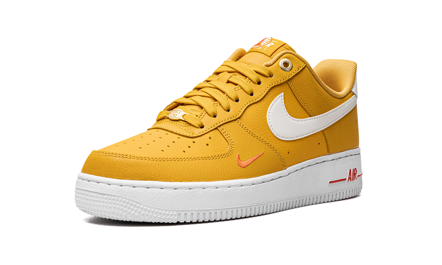 Nike AIR FORCE 1 LO MNS WMNS 40th Anniversary DQ7582 700