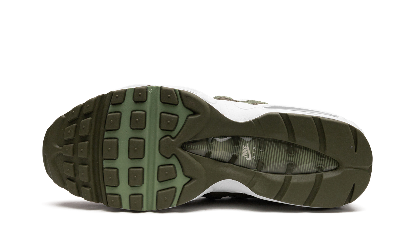 Nike Air Max 95 "Oil Green" FD0780 100